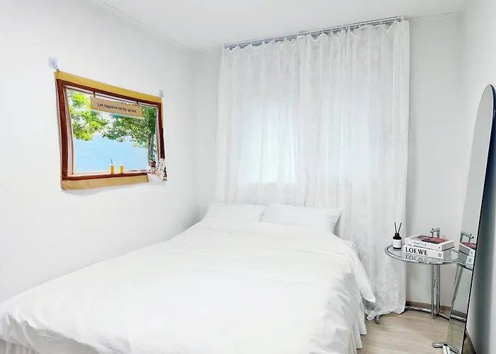 Sun&smile - 20min To Gangnam, 30mins To Hongdae, 2 Bedroom, Max 7pax 아파트 *