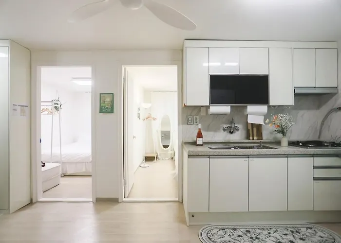 Sun&smile - 20min To Gangnam, 30mins To Hongdae, 2 Bedroom, Max 7pax