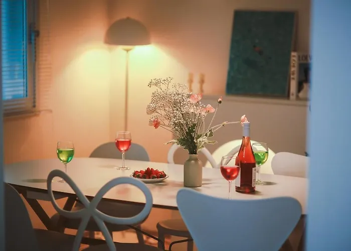 Sun&smile - 20min To Gangnam, 30mins To Hongdae, 2 Bedroom, Max 7pax * 서울특별시