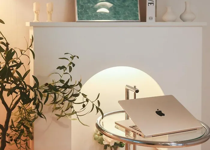 Sun&smile - 20min To Gangnam, 30mins To Hongdae, 2 Bedroom, Max 7pax 아파트 *