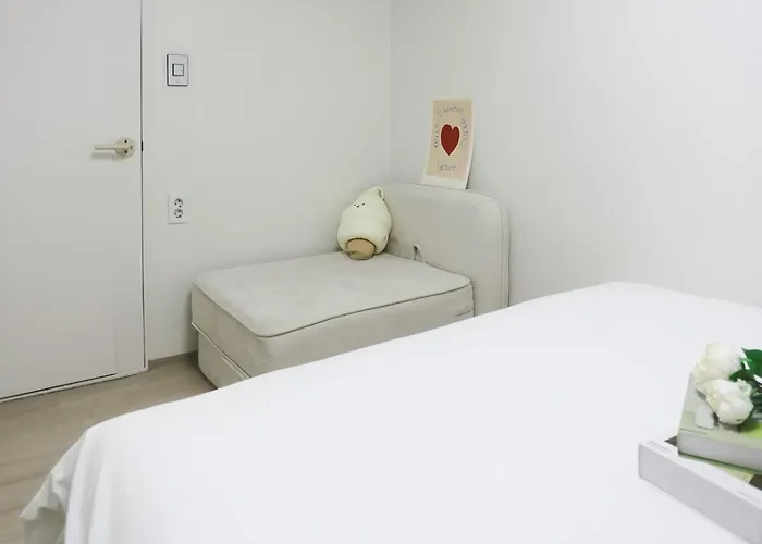 Sun&smile - 20min To Gangnam, 30mins To Hongdae, 2 Bedroom, Max 7pax 아파트